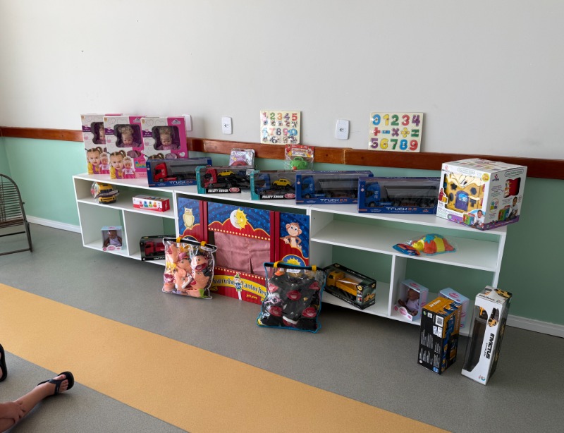 Secretaria de Educa��o realiza entrega de novos brinquedos e fortalece investimento no ensino infantil