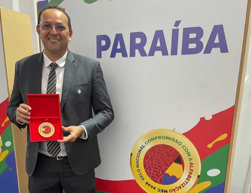 Destaque nacional: Munic�pio de V�rzea recebe premia��o do Selo Ouro de Alfabetiza��o em avalia��o do MEC